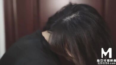 【国产】麻豆传媒作品MMZ-036摩托女孩免费观看